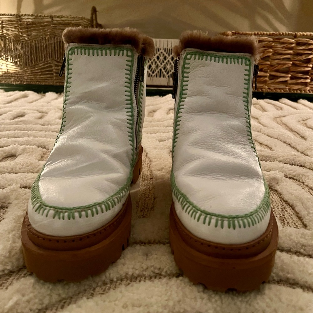 gorgeous laidback london leather boots. 
worn once indoors only. stunning.